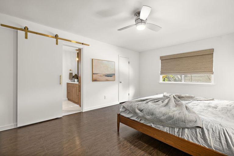 22-web-or-mls-2709-jorwoods-dr-kcp-070825---74.jpg