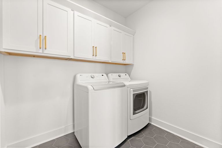 22-web-or-mls-3234-amore-way-(23-of-30).jpg