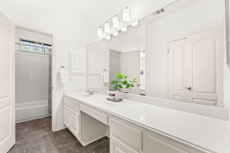 22-web-or-mls-7100-magenta-ln-(23-of-35).jpg