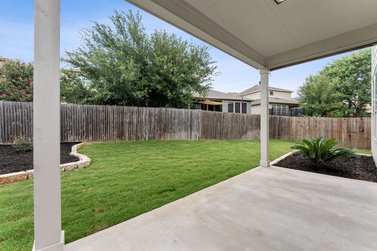 22-web-or-mls-9905-wading-pool-path-18-1750962983.jpg