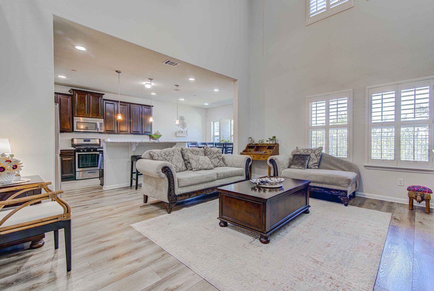 2214-s-lakeline-blvd-philip-rogers-photograph-(c)-12_result.jpg