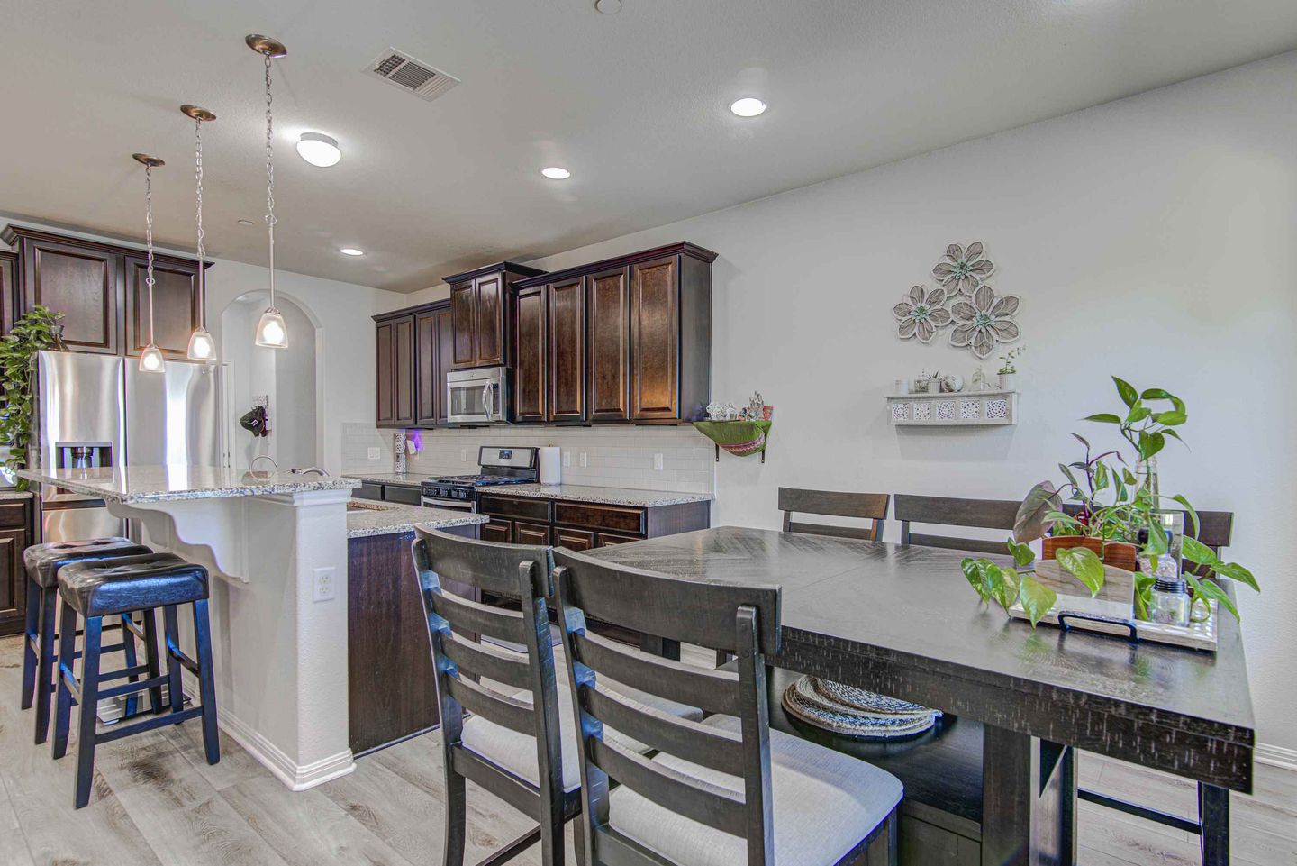 2214-s-lakeline-blvd-philip-rogers-photograph-(c)-15_result.jpg