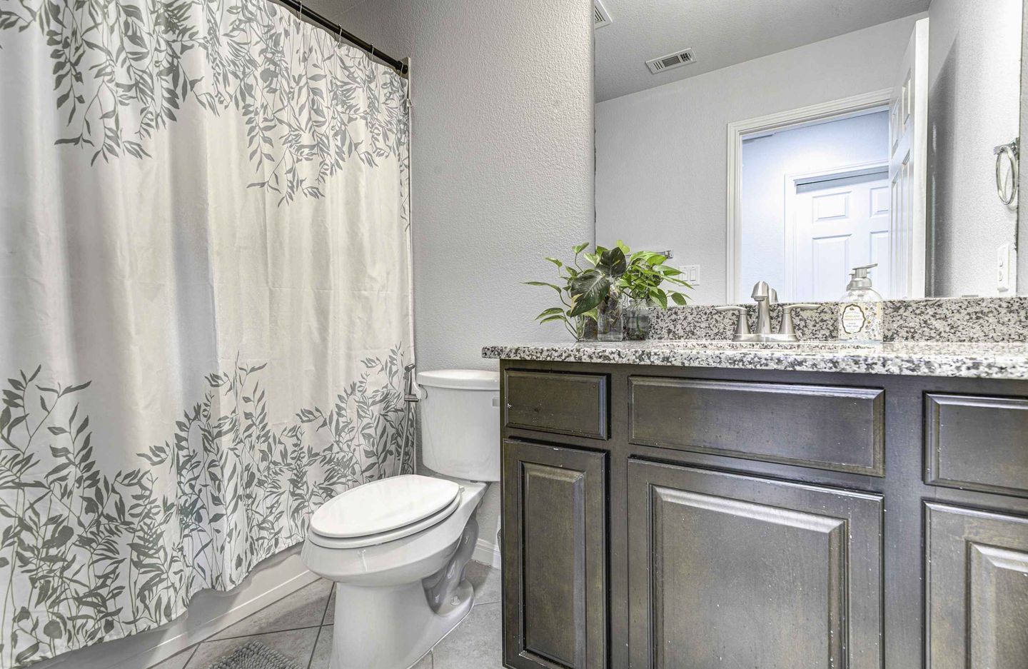 2214-s-lakeline-blvd-philip-rogers-photograph-(c)-27_result.jpg