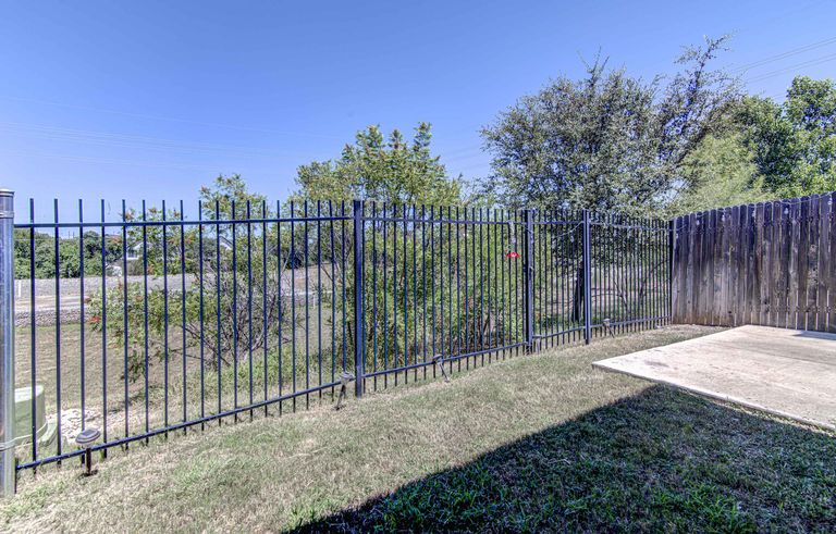 2214-s-lakeline-blvd-philip-rogers-photograph-(c)-37_result.jpg