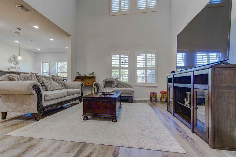 2214-s-lakeline-blvd-philip-rogers-photograph-(c)-8_result.jpg