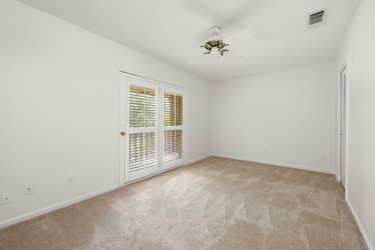 22240960-33-web-or-mls-4503-small-dr-kcp-060324-22.jpg