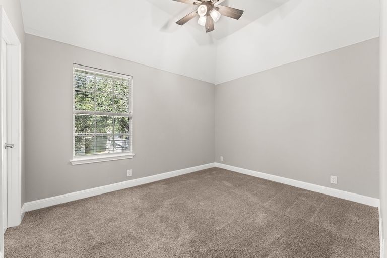 23-web-or-mls-11204-gorham-glen-ct-22.jpg