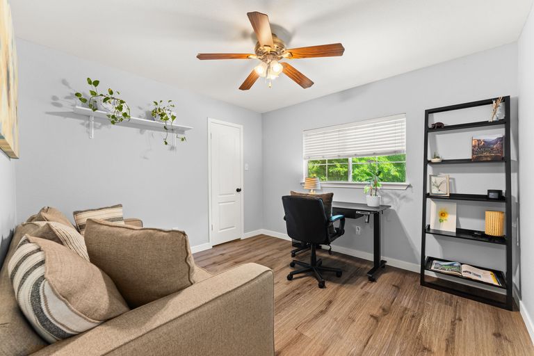 23-web-or-mls-1505-balsam-way-27-1745433781.jpg