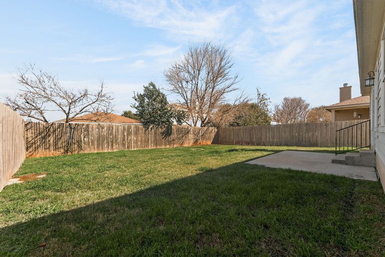 23-web-or-mls-2210-john-tee-dr-(28-of-30)-1771454084.jpg