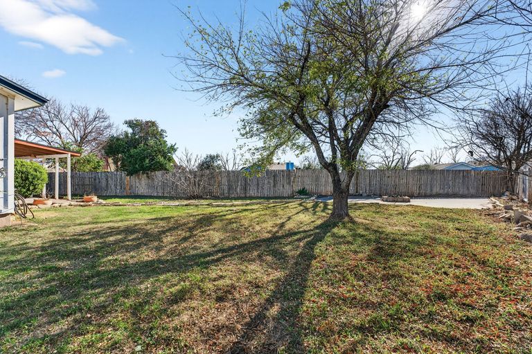 23-web-or-mls-305-holliday-ct-(23-of-25).jpg