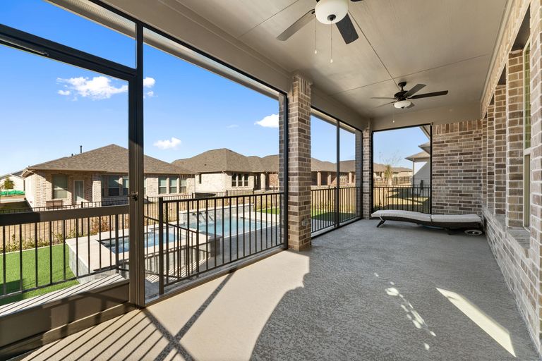 23-web-or-mls-3234-amore-way-(24-of-30).jpg
