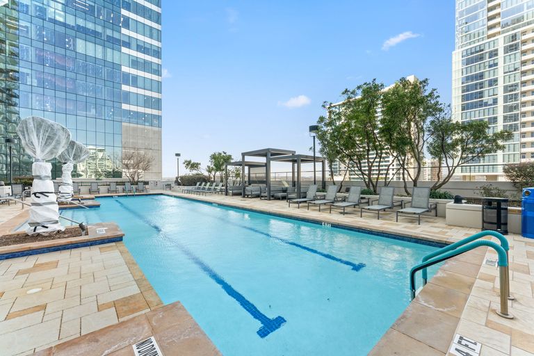 23-web-or-mls-360-nueces-st-2408-(34-of-38).jpg