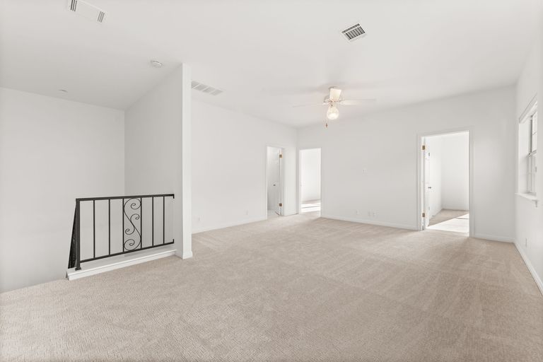 23-web-or-mls-5913-northwest-pl-1.jpg