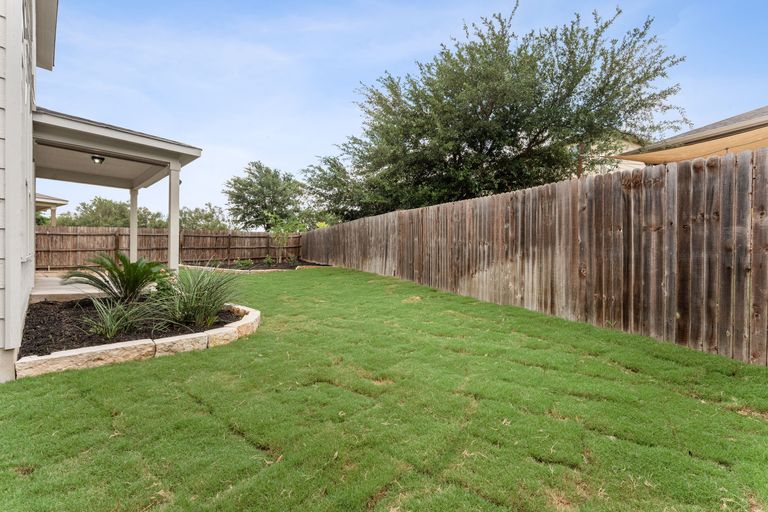 23-web-or-mls-9905-wading-pool-path-19.jpg