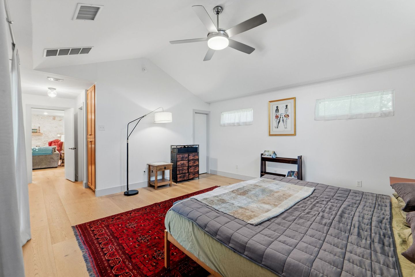 24-sqft-0947.jpg