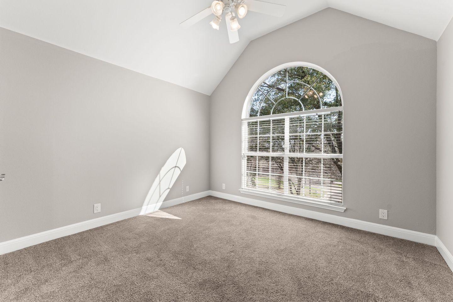 24-web-or-mls-11204-gorham-glen-ct-24.jpg