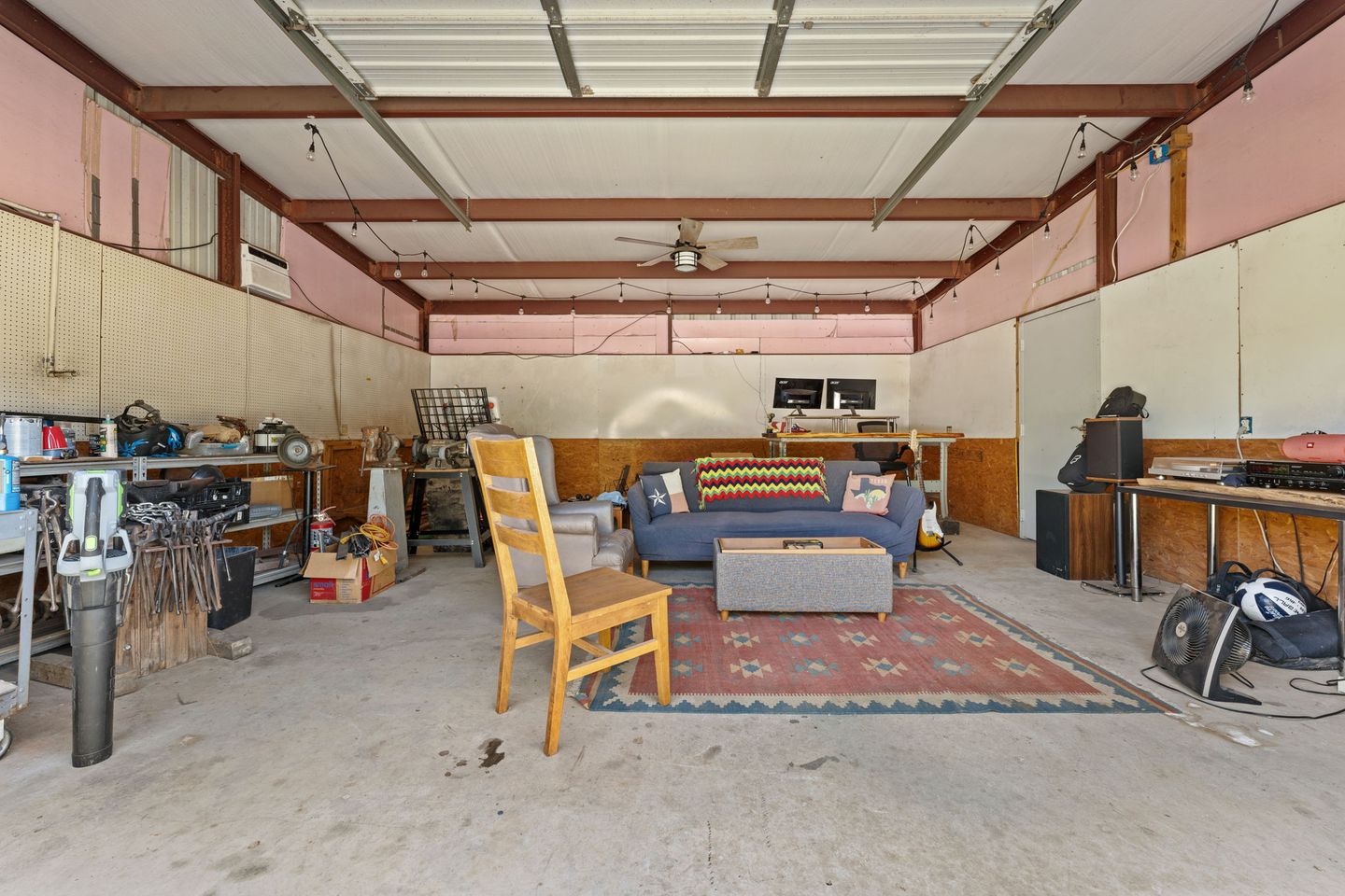 24-web-or-mls-11551-farm-to-market-32-23.jpg
