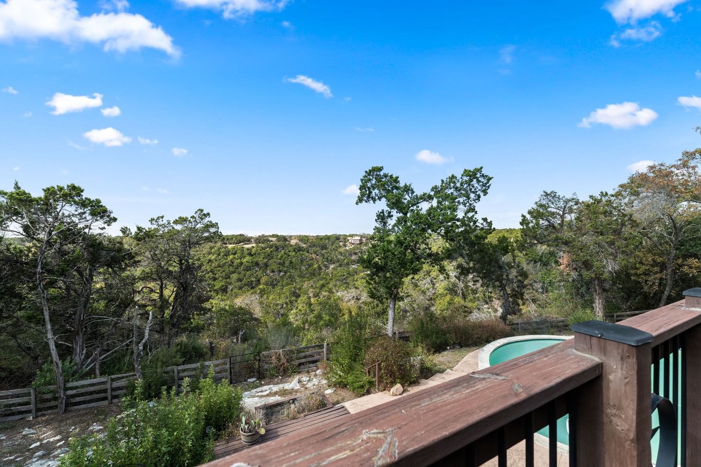 24-web-or-mls-13104-s-ridge-cir-20-1731615727.jpg