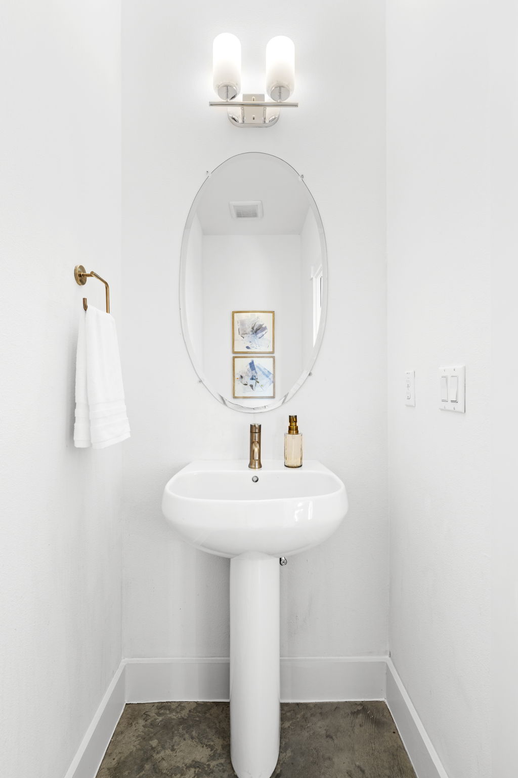 24-web-or-mls-1705-perez-st-b.jpg
