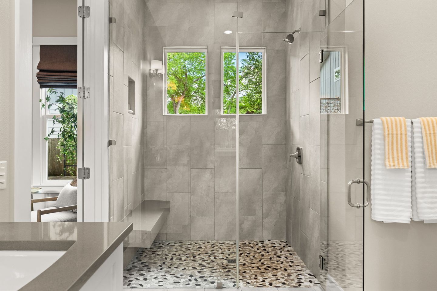 24-web-or-mls-1710-payne-ave-27.jpg