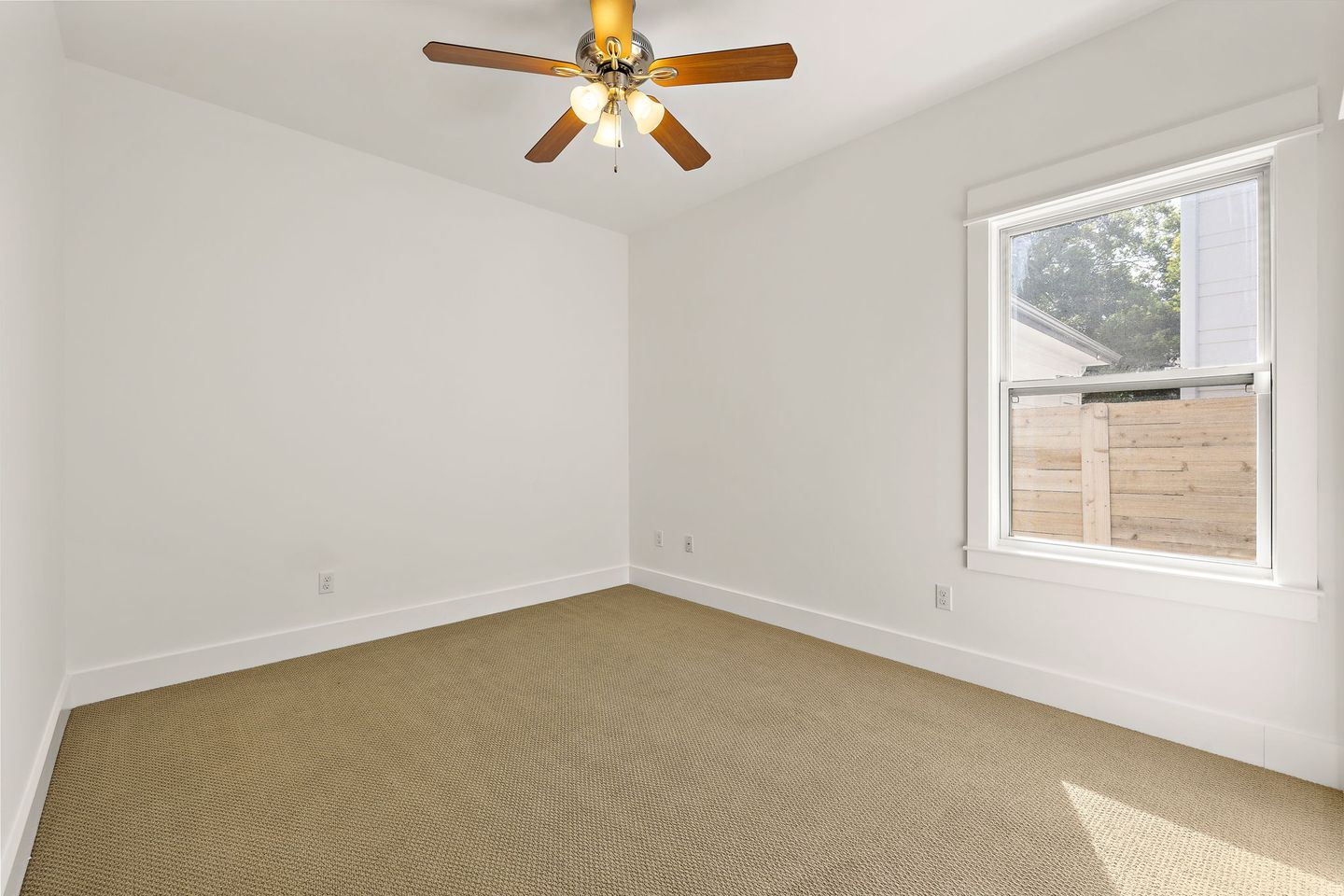 24-web-or-mls-1914-payne-ave-kcp-073025---40.jpg