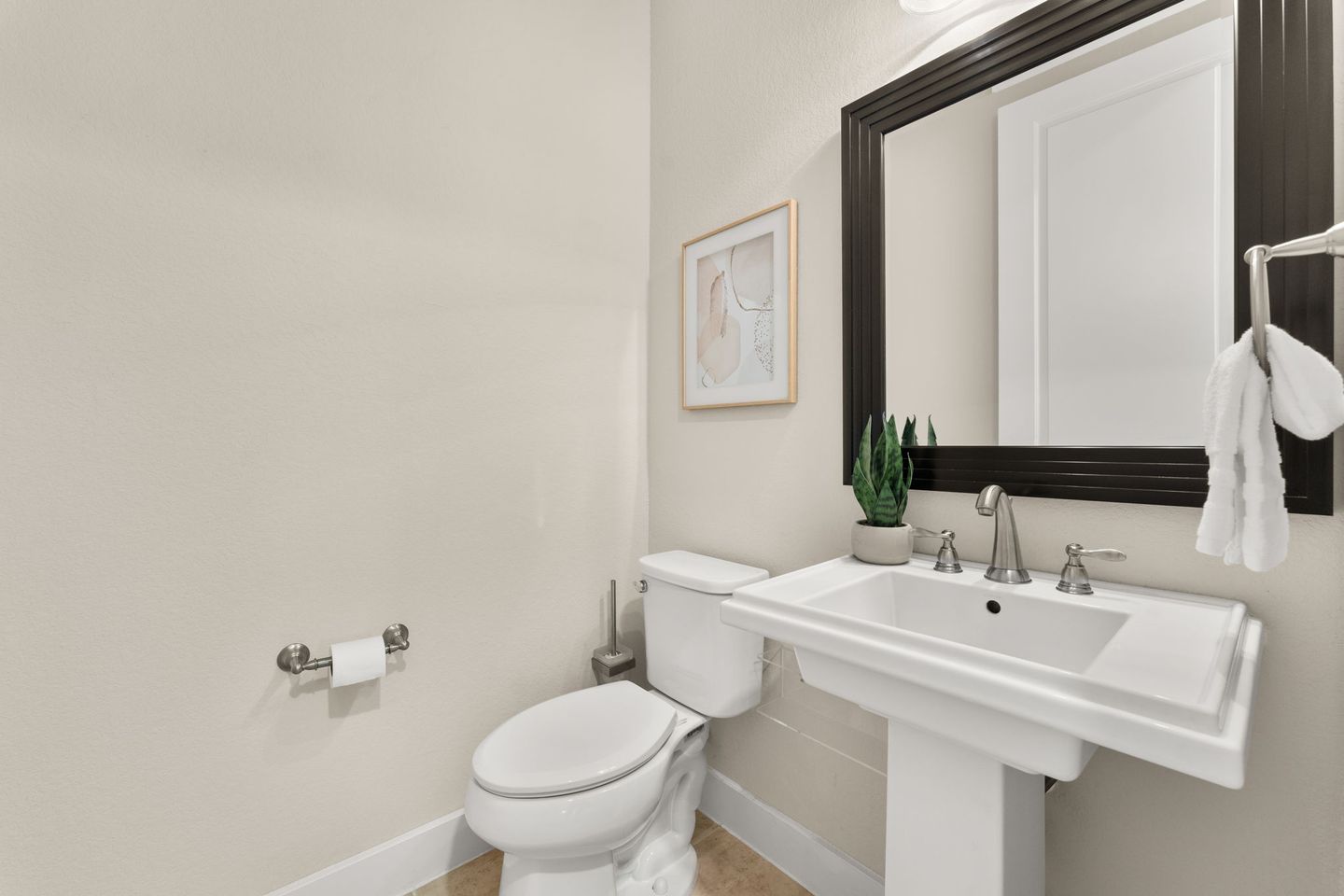 24-web-or-mls-2216-toulouse-dr-17-1742836499.jpg