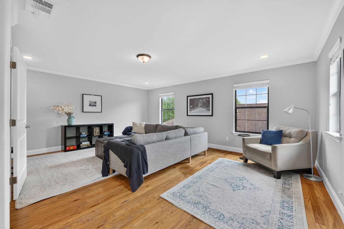 24-web-or-mls-408-kissing-oak-dr-(24-of-39).jpg
