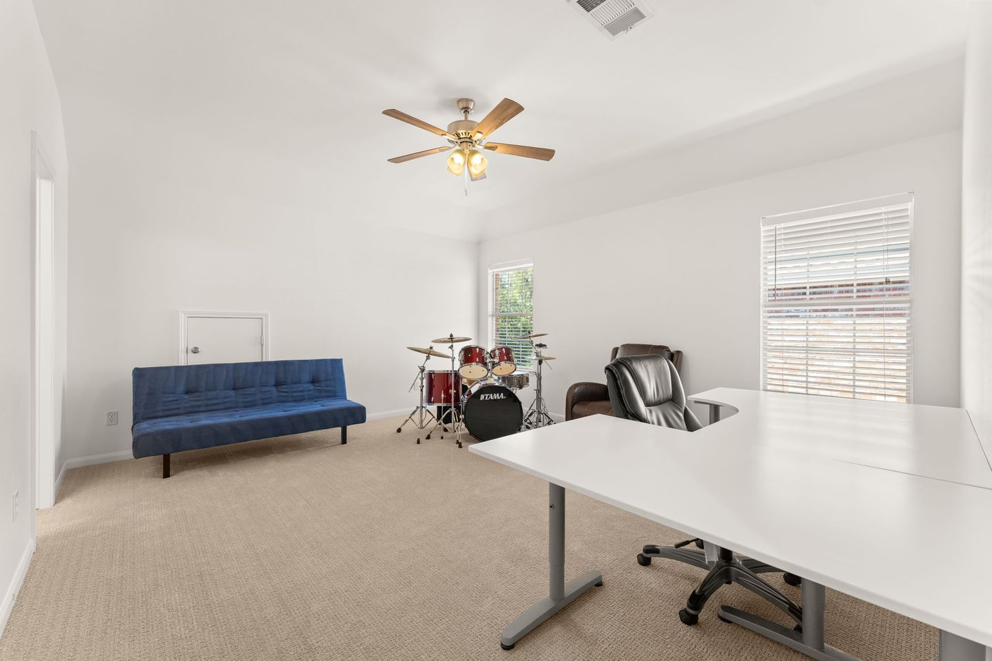 24-web-or-mls-6428-magenta-ln-(20-of-34).jpg
