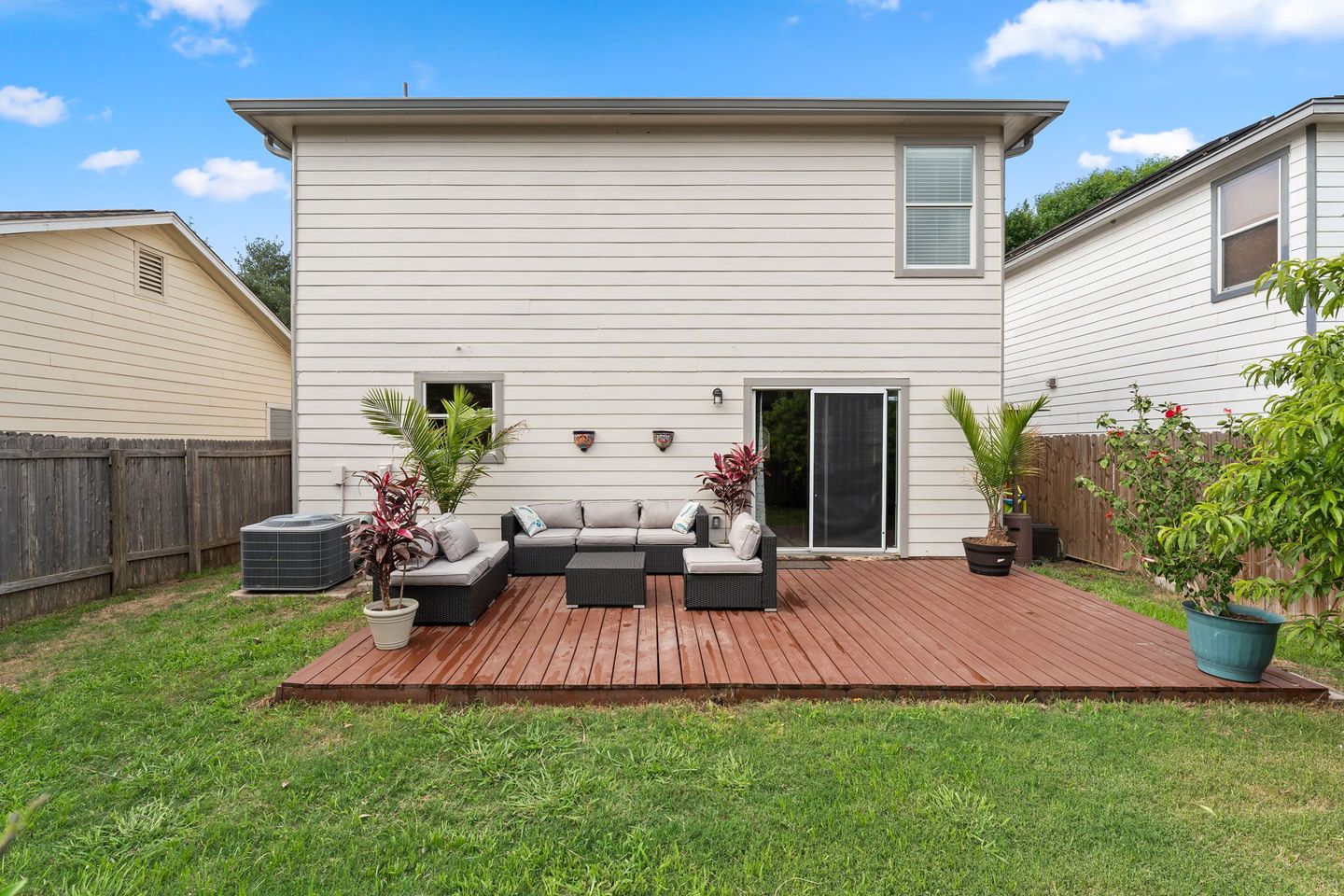 24-web-or-mls-6812-walkup-ln-5.jpg