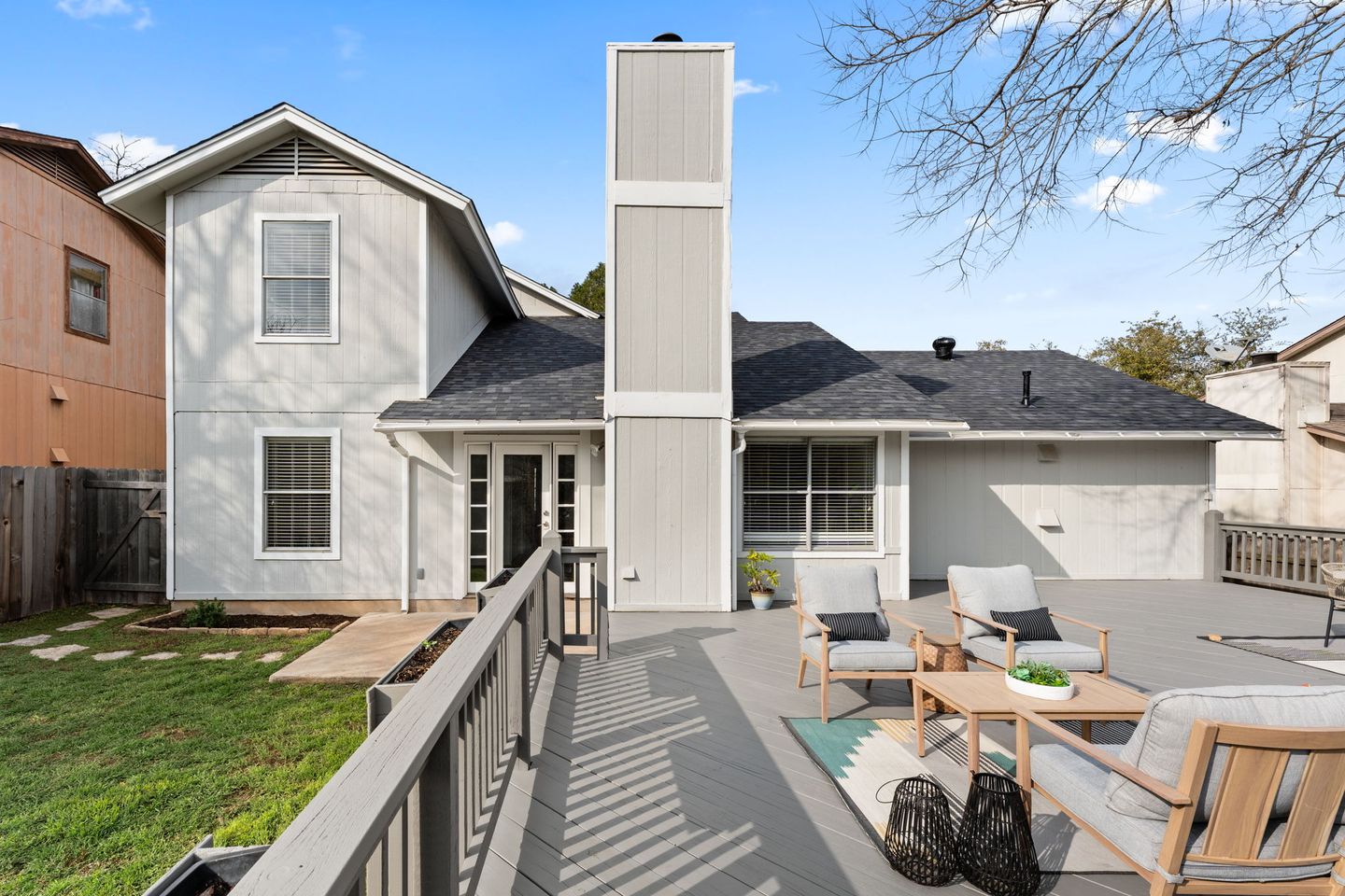 24-web-or-mls-8409-spring-valley-dr-6.jpg