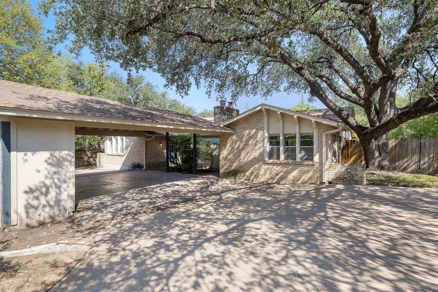24-web-or-mls-8802-westover-club-dr-kcp-091725---219.jpg