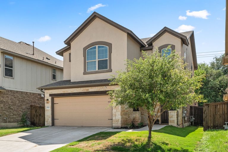 24-web-or-mls-9528-hunter-ln-3-1746648480.jpg