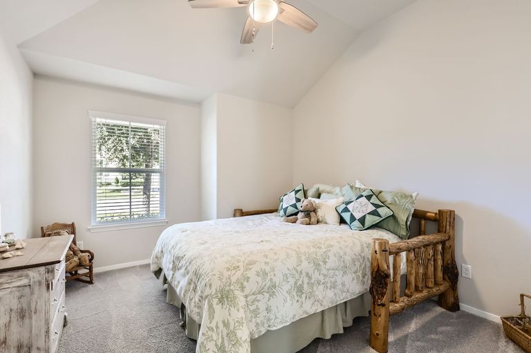 2416-brk-crst-wy---web-quality---008---12-bedroom.jpg