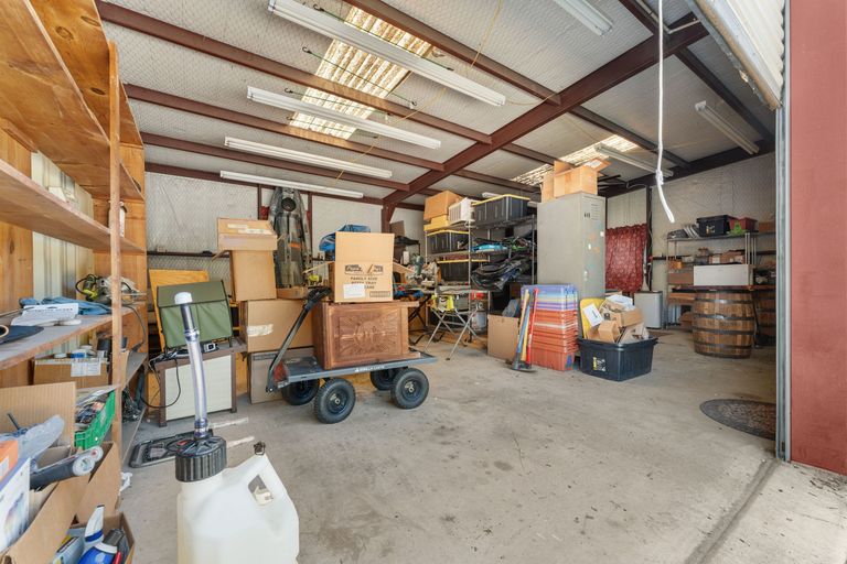 25-web-or-mls-11551-farm-to-market-32-24.jpg