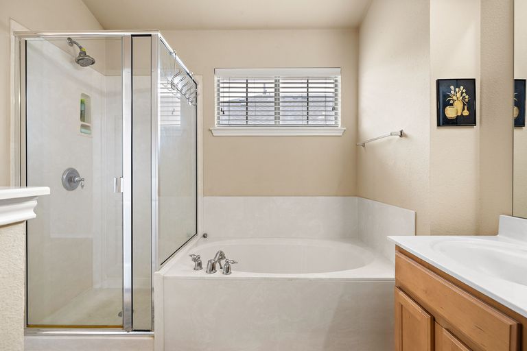25-web-or-mls-1310-w-parmer-ln,-2401-kcp-052324---29.jpg