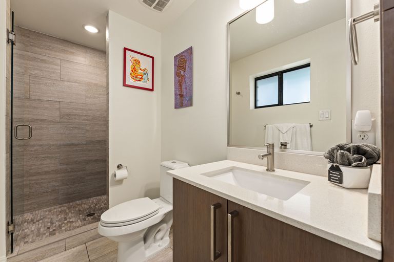 25-web-or-mls-1706-canterbury-st-(25-of-37).jpg