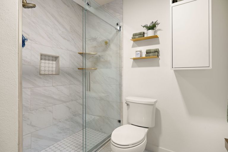 25-web-or-mls-2709-jorwoods-dr-kcp-070825---46.jpg