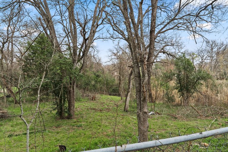 25-web-or-mls-5006-heflin-ln-21.jpg