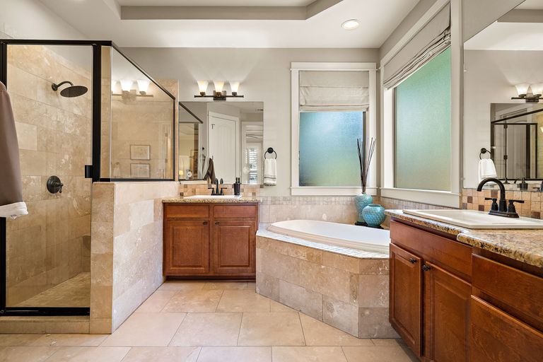 25-web-or-mls-5607-clay-ave-a-kcp-032326---73-1774466165.jpg