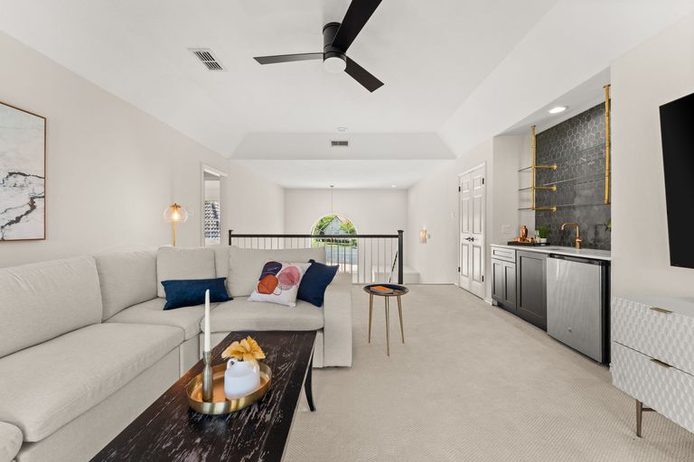 25-web-or-mls-6-dovedale-cove-22.jpg