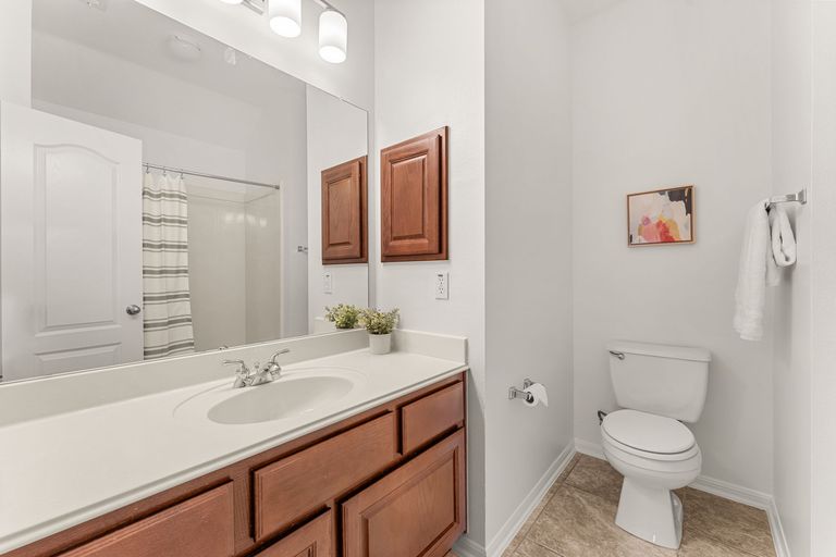 25-web-or-mls-6428-magenta-ln-(21-of-34).jpg