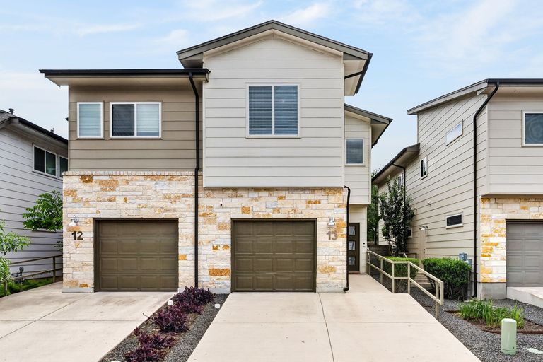25-web-or-mls-6800-menchaca-rd-13-(1-of-25).jpg