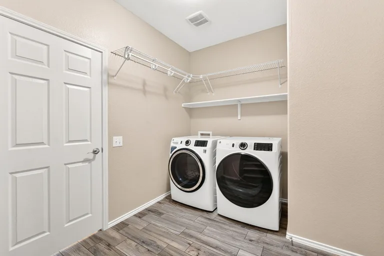 6916 Sunderland Trl, photo 55