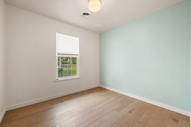 25-web-or-mls-8508-contour-dr-kcp-071726---13.jpg