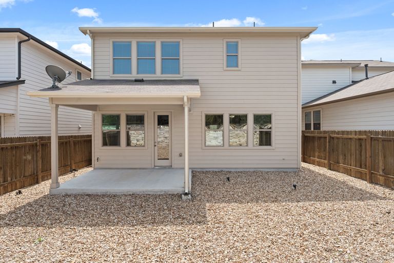 25-web-or-mls-9104-moonstone-dr-23.jpg