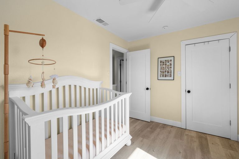 26-web-or-mls-12213-mustang-dr.jpg