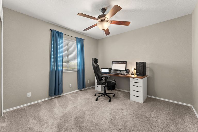 26-web-or-mls-15216-parrish-ln-17.jpg