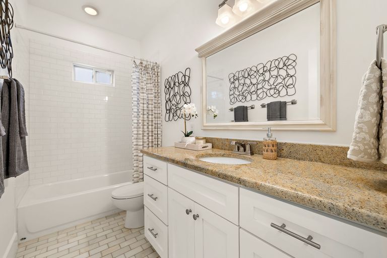26-web-or-mls-1914-payne-ave-kcp-073025---33.jpg