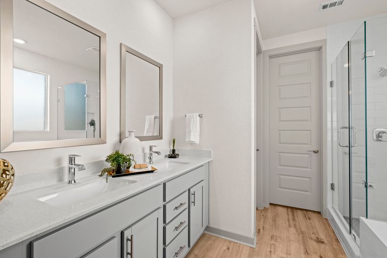 26-web-or-mls-221-indian-shoal-dr.jpg