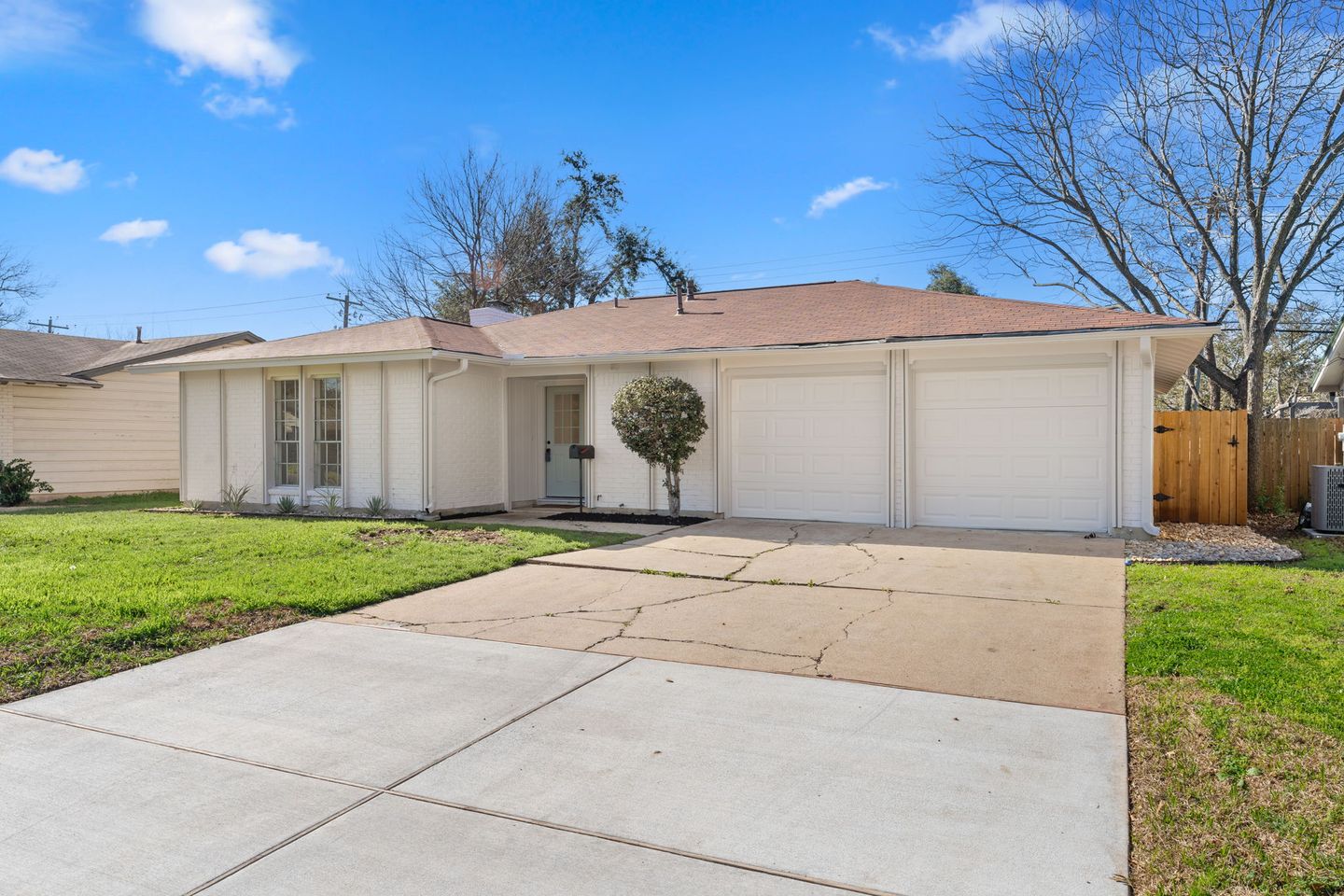 26-web-or-mls-2705-ashdale-dr-(24-of-26).jpg